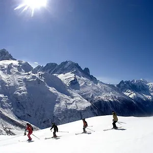 Marcel - Cosy Haven Mont Blanc , Chamonix France